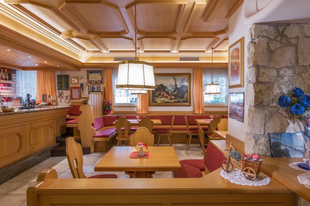 Hotel Ramon Campitello di Fassa Buitenkant foto