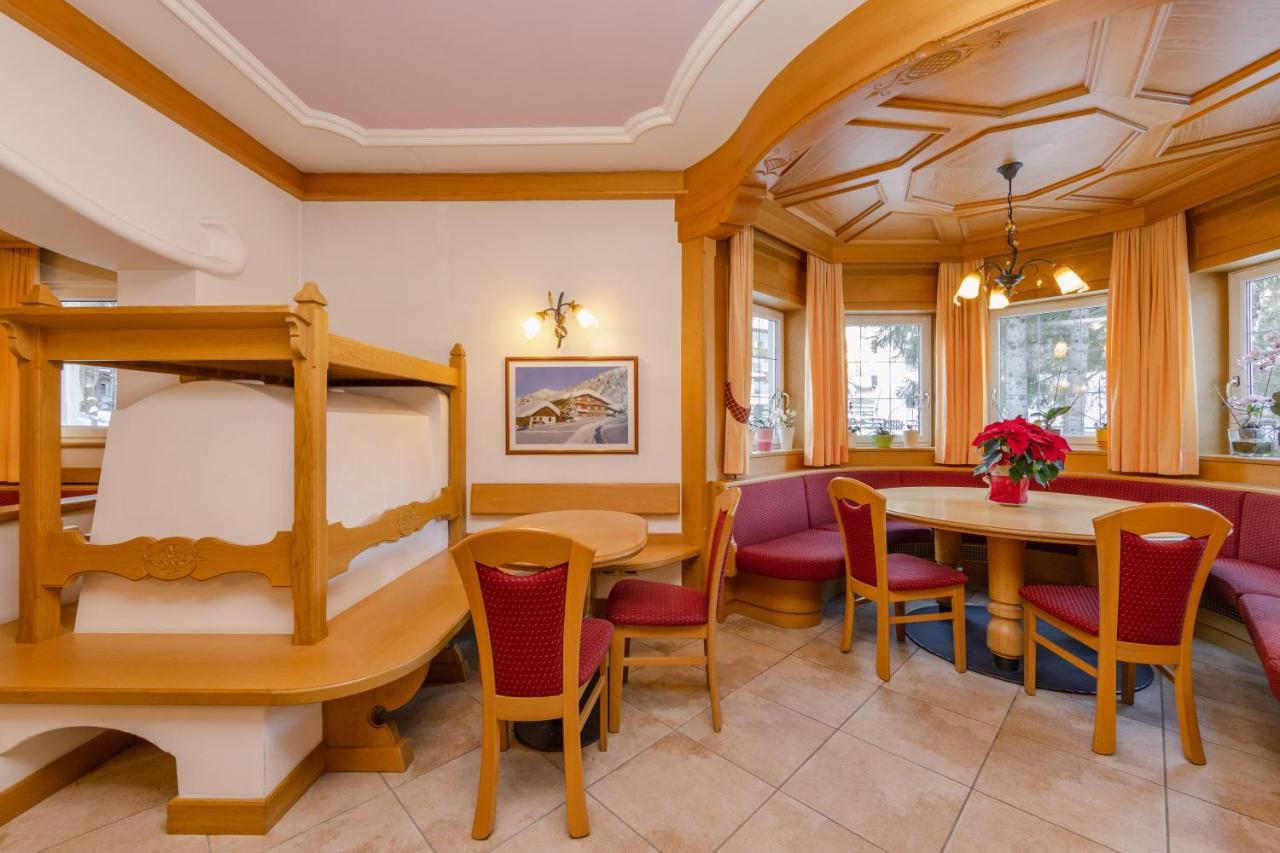 Hotel Ramon Campitello di Fassa Buitenkant foto