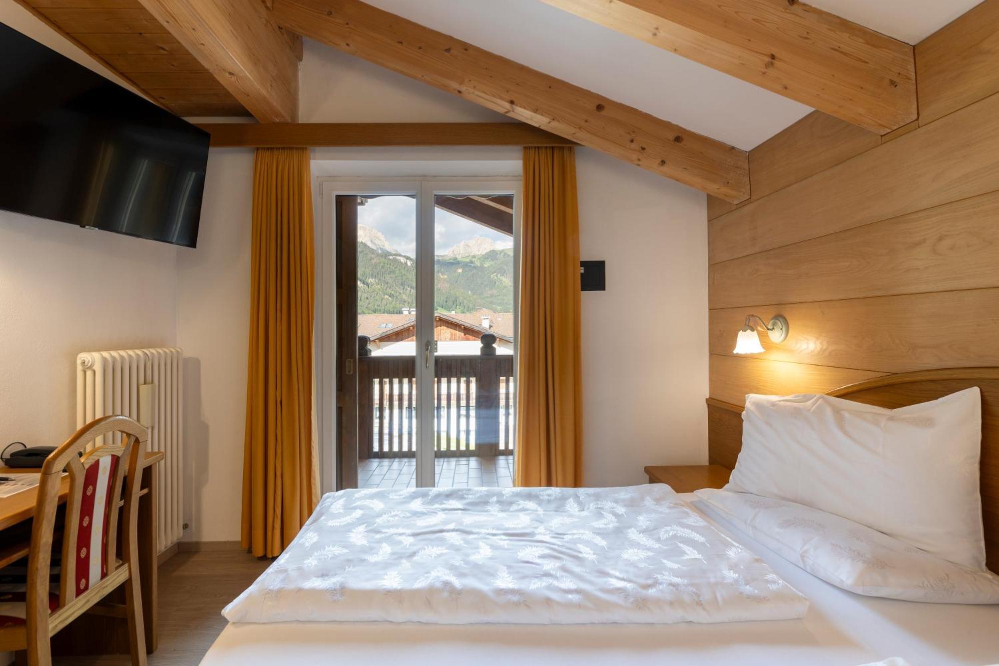 Hotel Ramon Campitello di Fassa Buitenkant foto