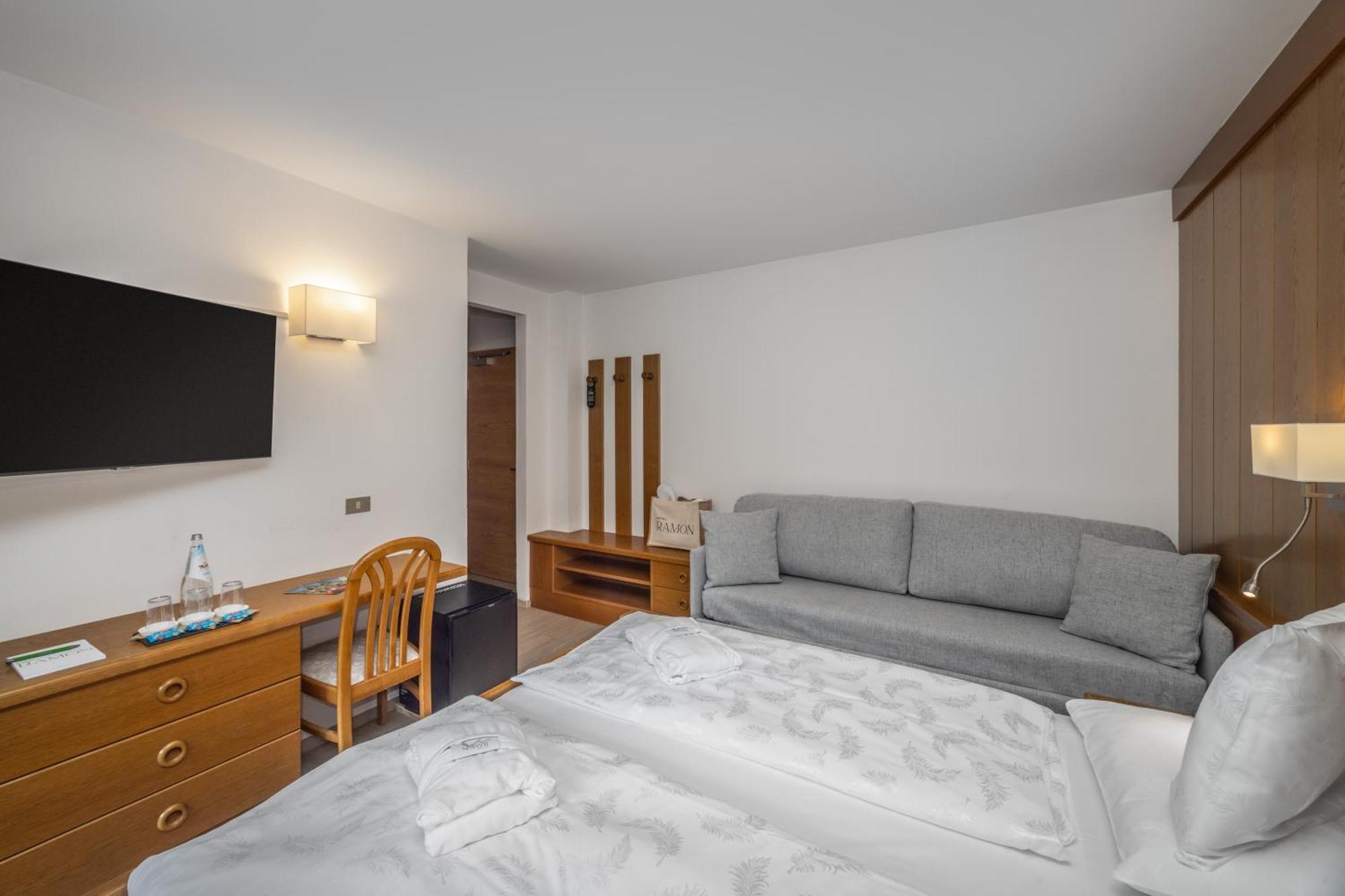 Hotel Ramon Campitello di Fassa Buitenkant foto