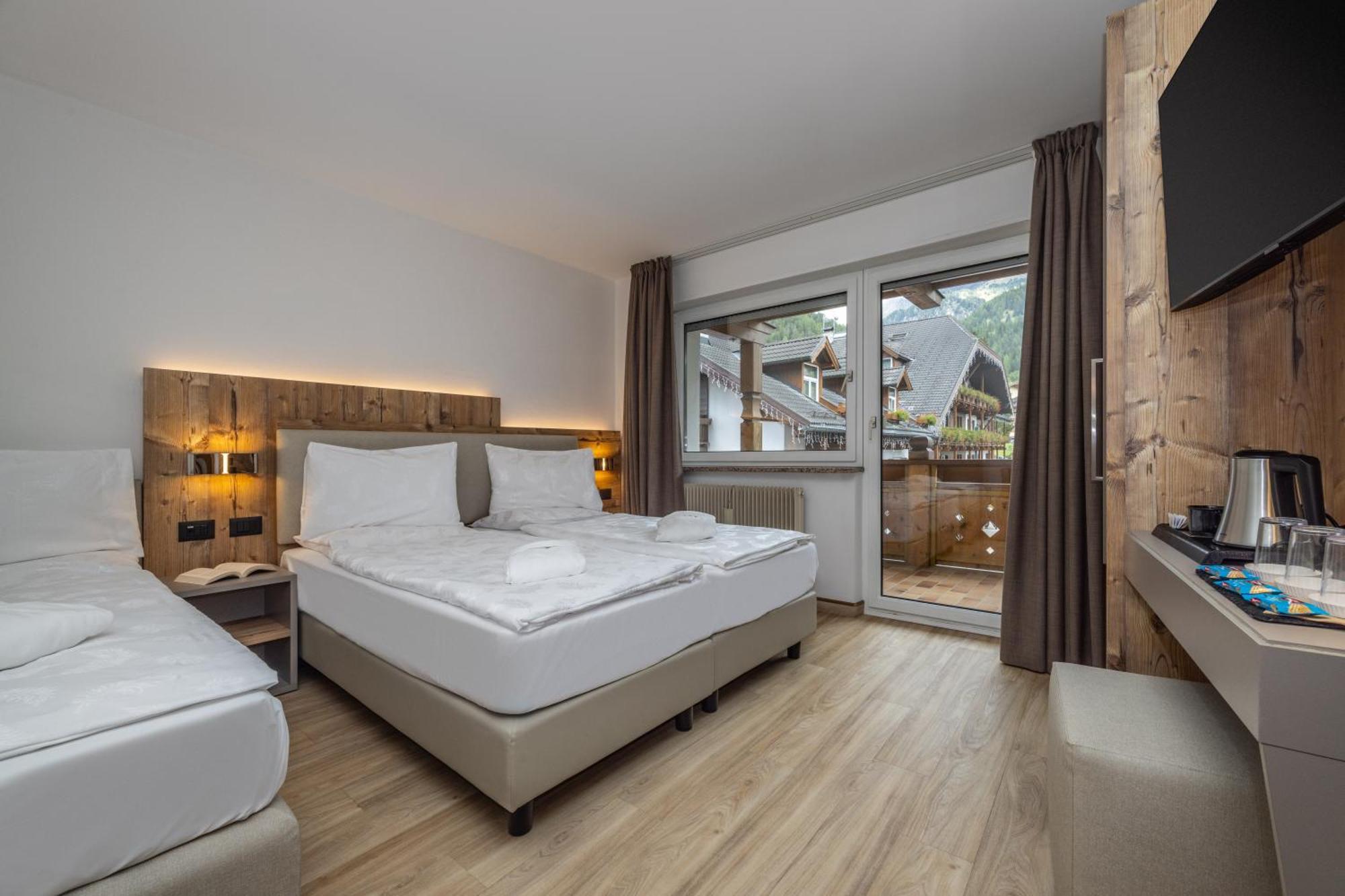 Hotel Ramon Campitello di Fassa Buitenkant foto