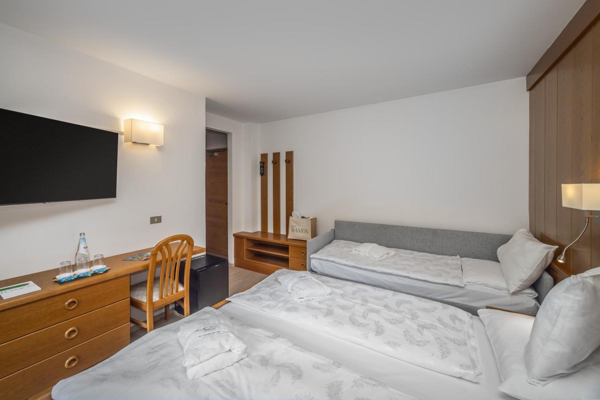 Hotel Ramon Campitello di Fassa Buitenkant foto