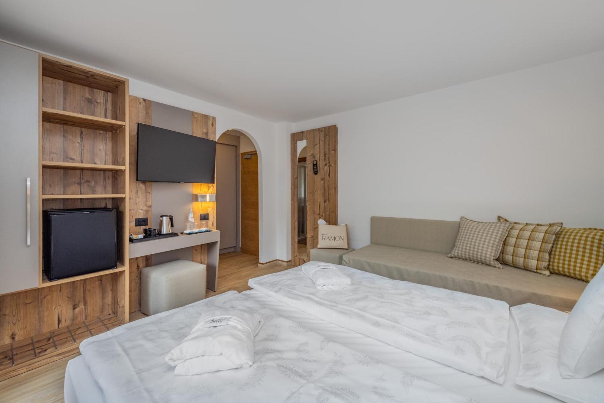 Hotel Ramon Campitello di Fassa Buitenkant foto